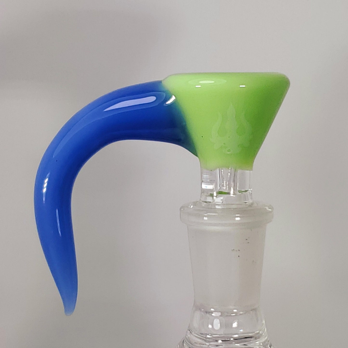 Hydros Horn Glass Bowl - 14mm - Green with Blue Horn