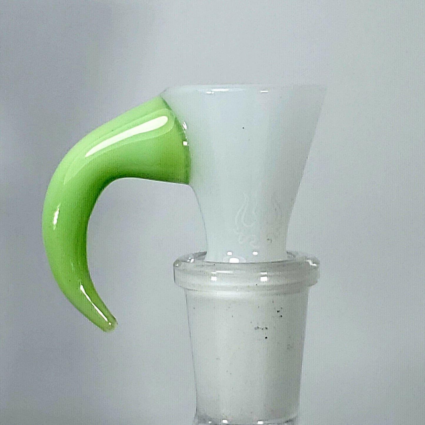 Hydros Horn Glass Bowl - 14mm - White with Green Horn