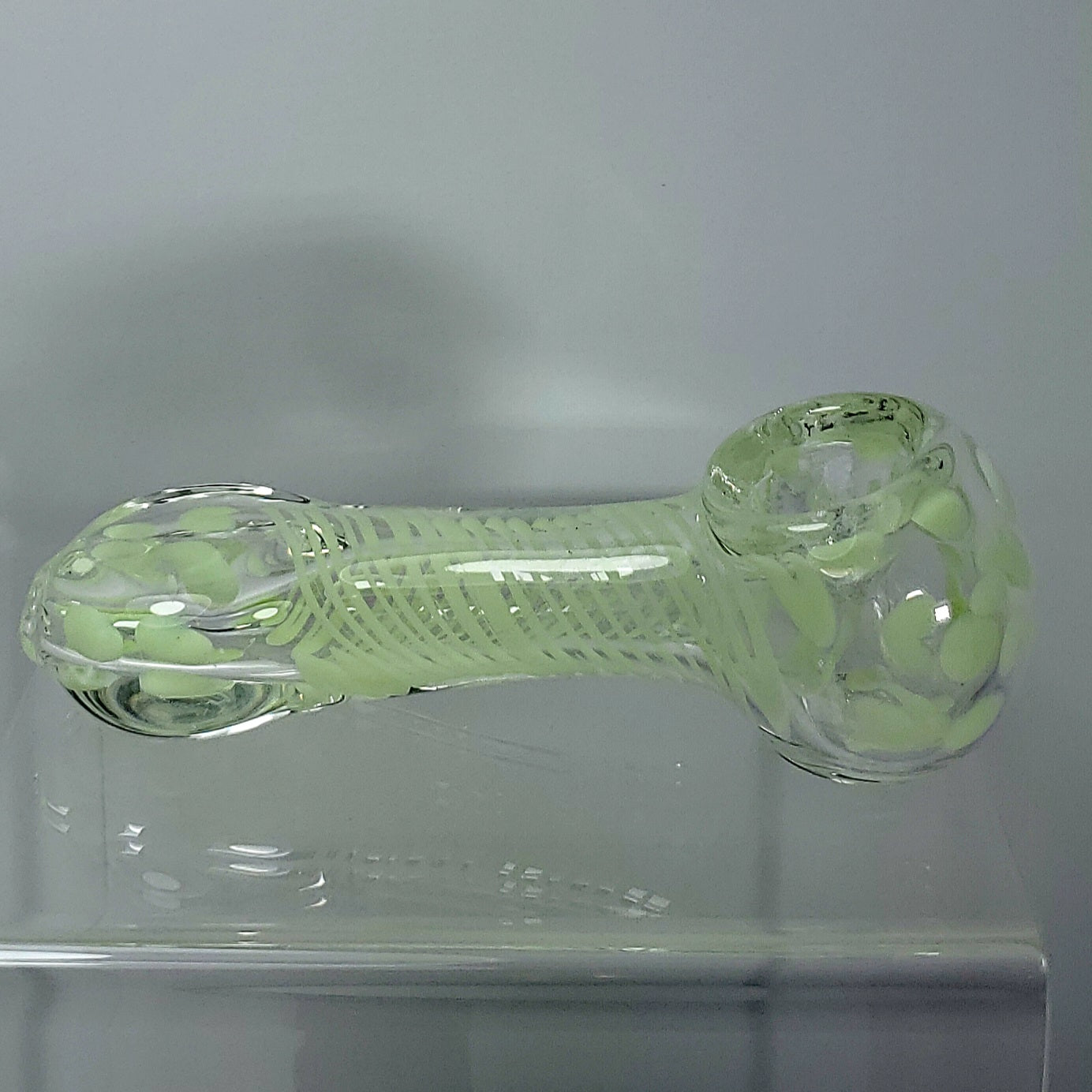 Glass Pipe - 4" - Glow In The Dark