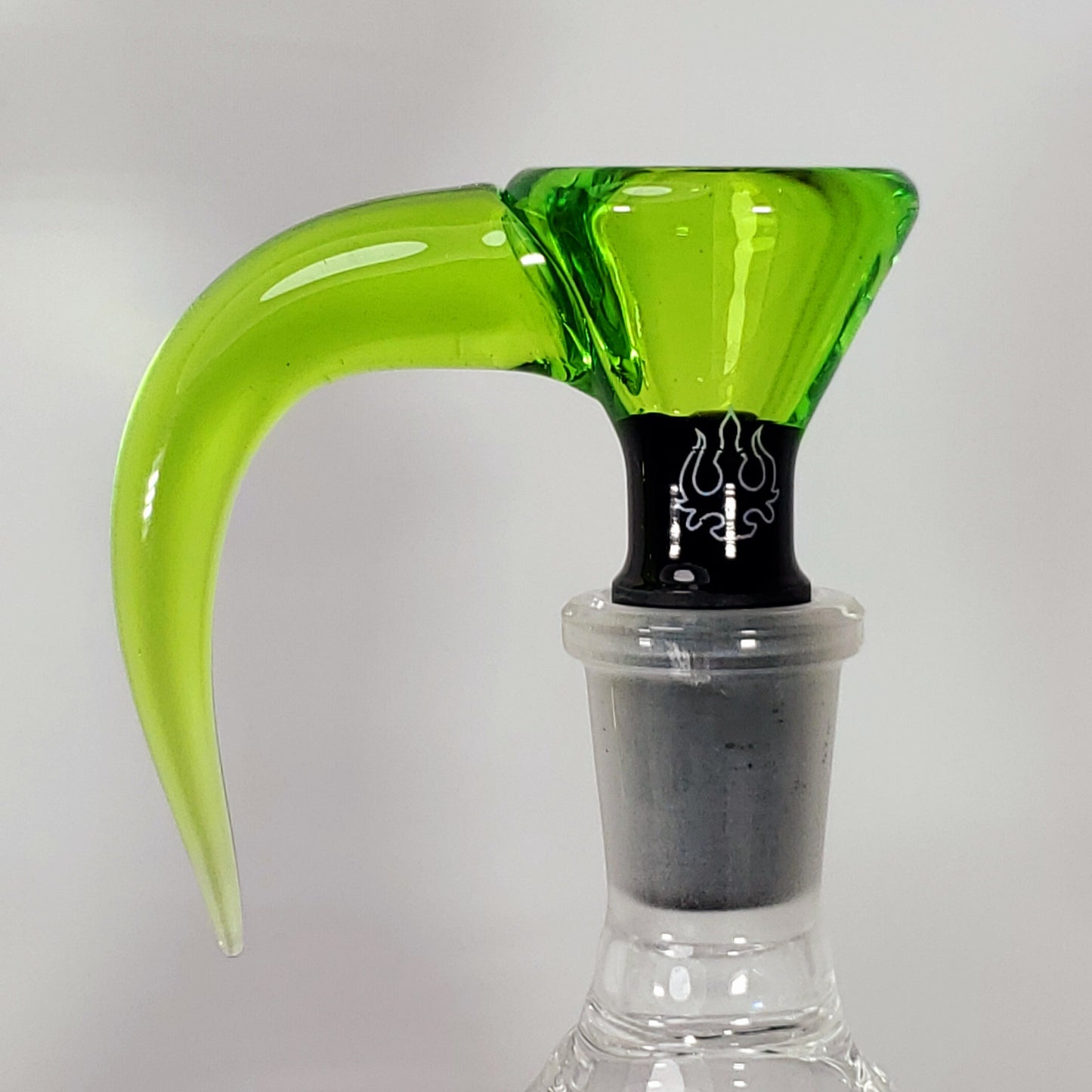 Hydros Horn Glass Bowl - 14mm - Green on Black
