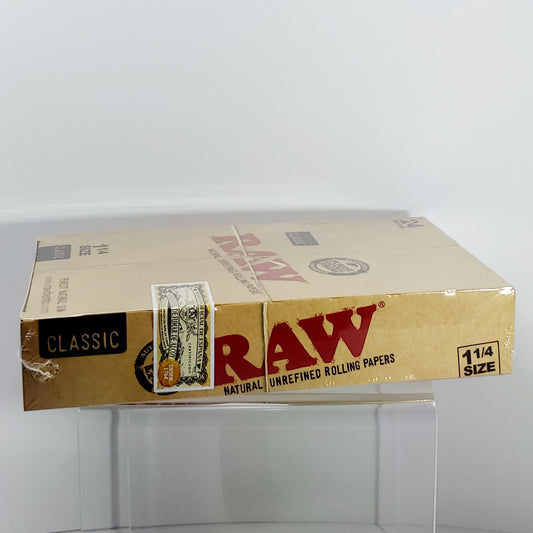 RAW Classic 1 ¼ Rolling Papers – Display Case