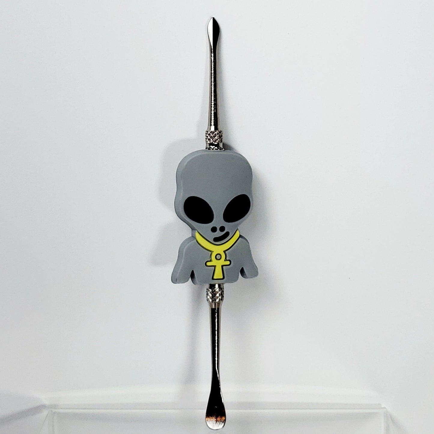 Metal Dab Tool with Silicone Character Handle - Grey Alien